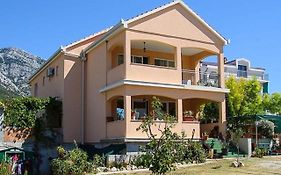 Apartments Leon